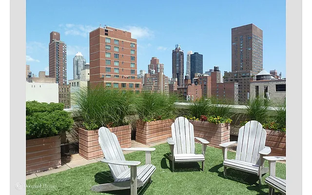 Rented by Douglas Elliman | media 17