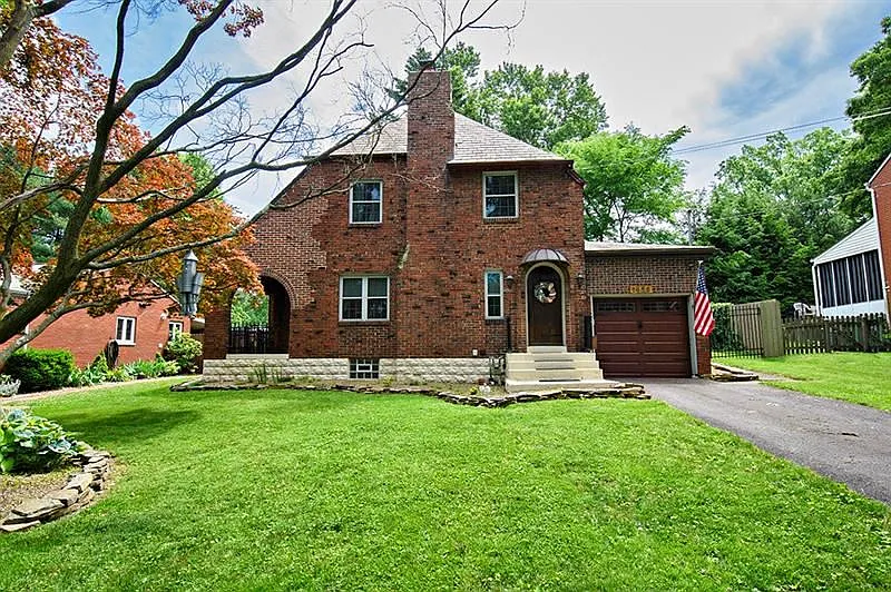 1858 Graham Blvd photo 1