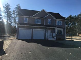 2 Braemar Cir, Tyngsboro, MA 01879