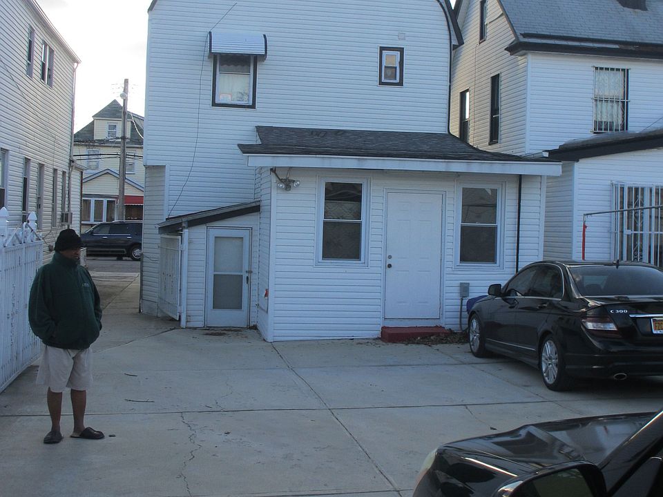 1st image of 9715 129th St