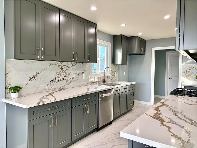 16014 Horace St #16014 — Photo 30