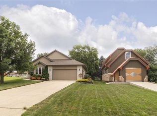 310 Sugar Creek Cir, Perry, IA 50220