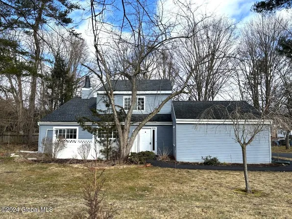 31 Oak Road, Delmar, NY 12054