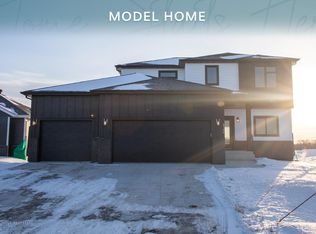 6790 14th St S, Fargo, ND 58104