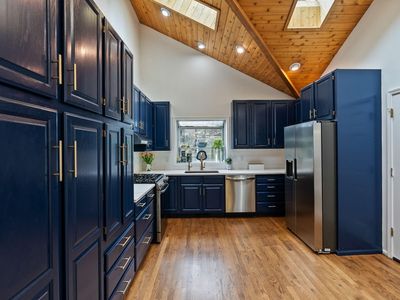 624 NE Tracker Ct, Bend, OR, 97701