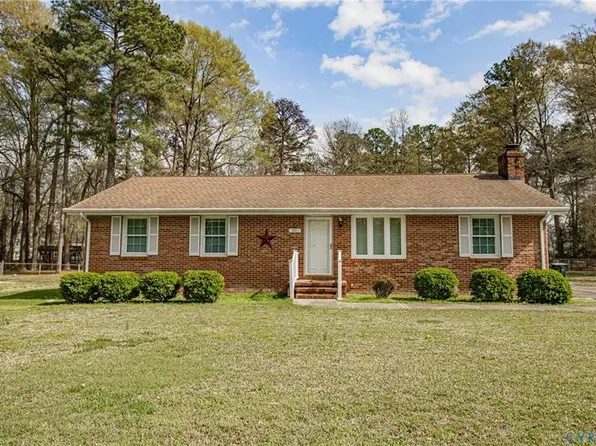1015 Smithfield Ave, Hopewell, VA 23860