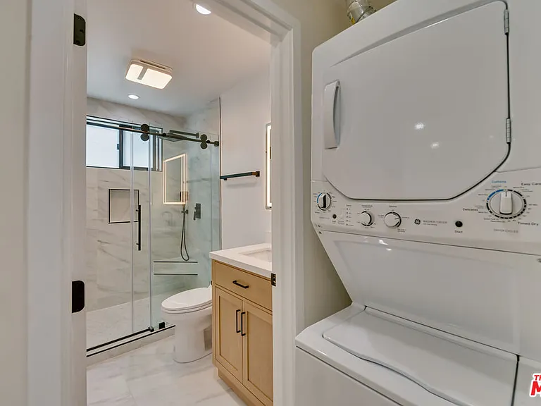 928 N San Vicente Blvd #108 — Photo 4