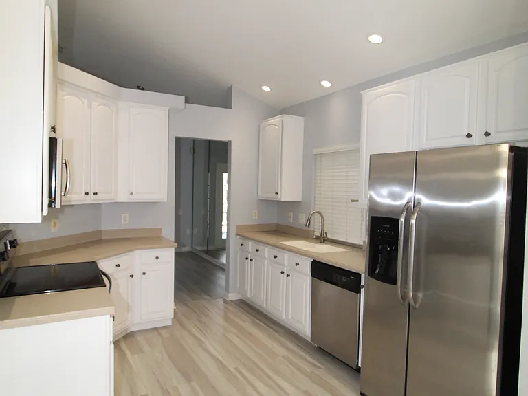 6031 Bay Valley Ct — Photo 6