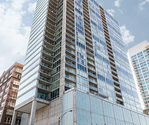 2nd image of 611 S Wells St #2306