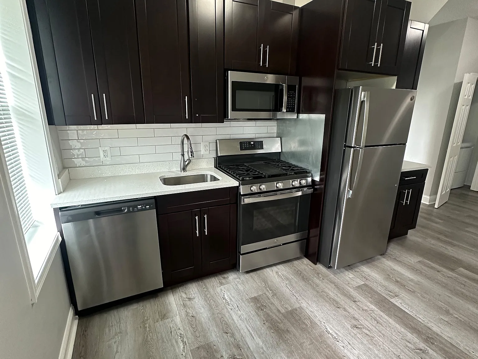 3 bed, 2.0 bath, $2,000 — Photo 4