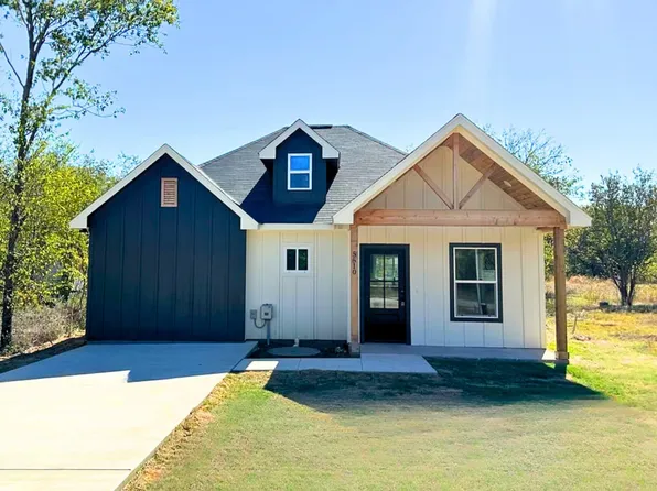 5510 Mercedes Cir, Granbury, TX 76048