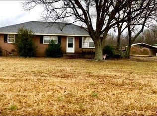 1090 Beautancus Rd, Mount Olive, NC 28365