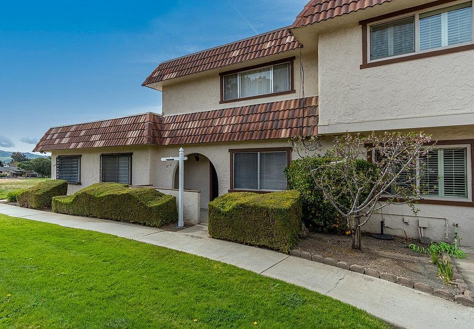 1st image of 210 Villa Pacheco Ct