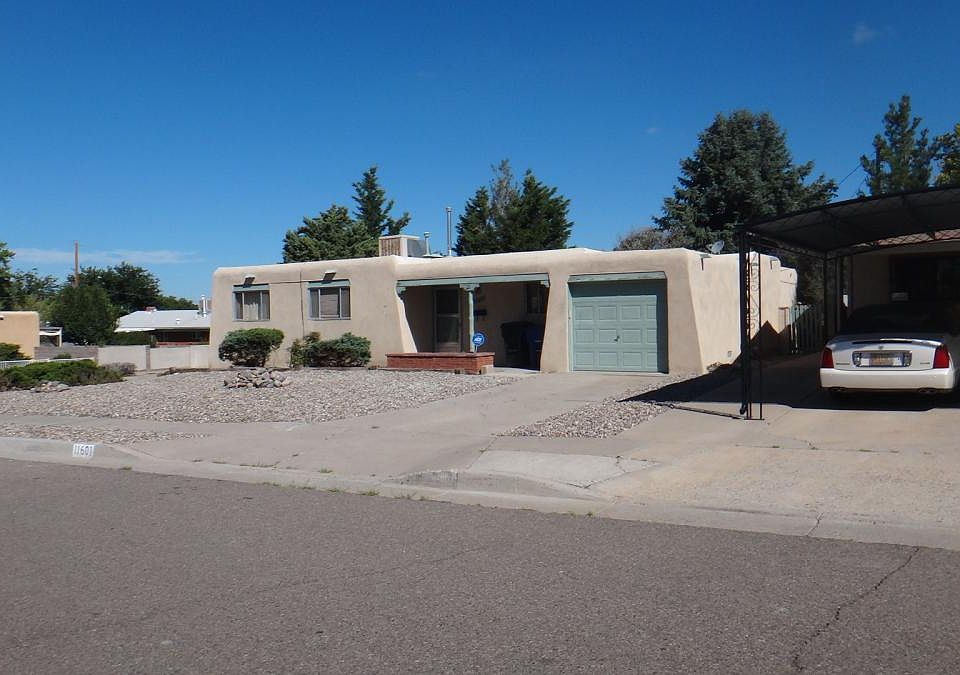 1st image of 11601 La Cueva Ln NE