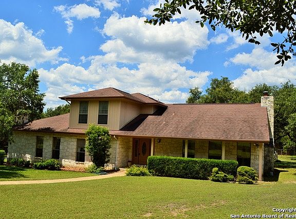 3rd image of 10064 Dos Cerros Dr