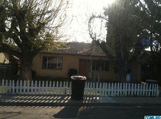 1204 N Park St, Visalia, CA 93291