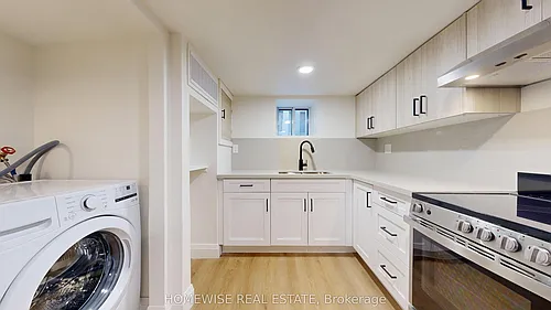 1214 Avenue Rd #BASEMENT Photo 1