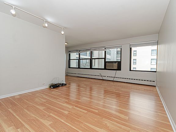 2nd image of 3420 N Lake Shore Dr APT 10H