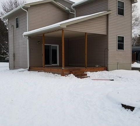 3rd image of 29060 Lily St NW