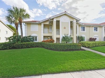 7772 Emerald CIR #101, Naples, FL, 34109