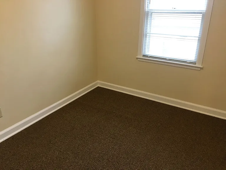 2405 N 6th St — Photo 36