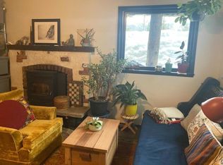 1043 Snoqualmie Dr, Snoqualmie Pass, WA 98068