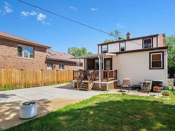 4th image of this home