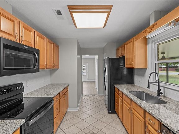 2nd image of 401 Melbourne Dr