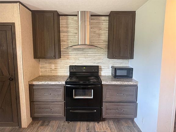 3rd image of 6970 Stephens Rd