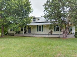 557 Upper Elgin River Rd, Elgin, TX 78621