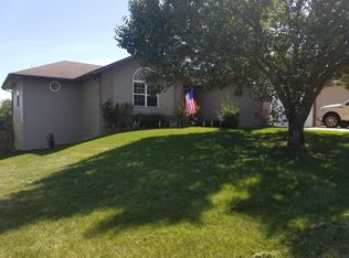 1502 S Canton Ave, Springfield, MO 65802