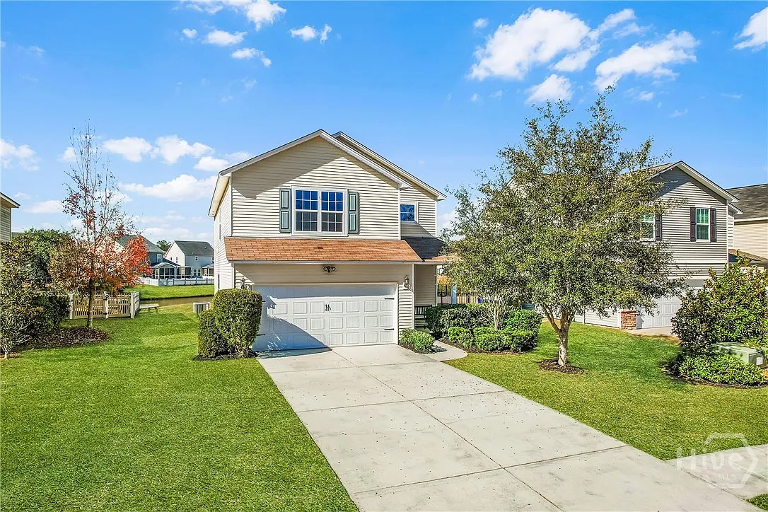 4 bed, 2.5 bath, 2025 sqft, $2,700 — Photo 1