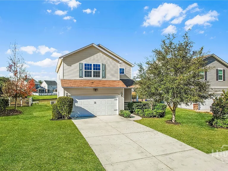 153 Hamilton Grv — Photo 1