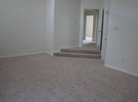 4th image of 5300 Rolling Rock Dr