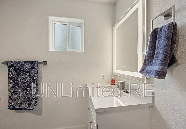 3486 N Christine Dr — Photo 19