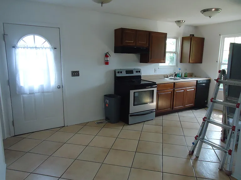 11086 Centennial Ave — Photo 13