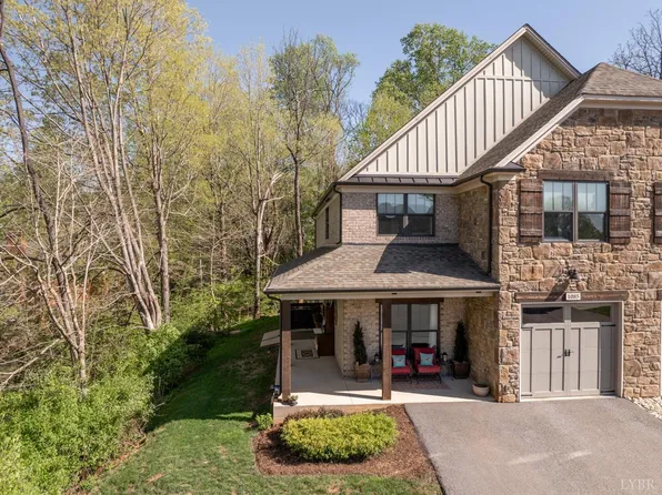 1085 Tori Ct, Forest, VA 24551