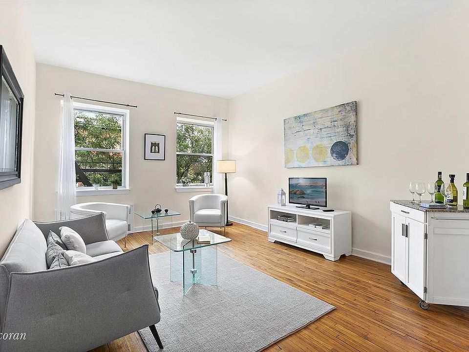 1st image of 406 W 46th St APT 4B