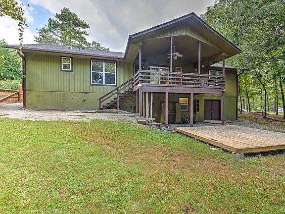 2nd image of 8 Andover Ln