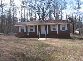3003 Lakewood Dr, Rainbow City, AL 35906