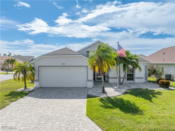 3820 Ponytail Palm Ct, North Fort Myers, FL 33917