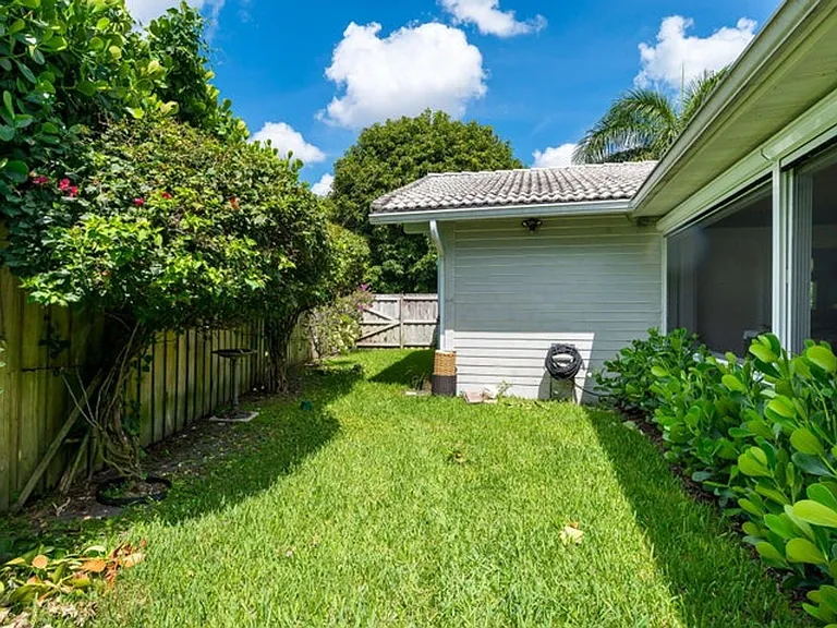 1306 SW 14th Ave — Photo 9