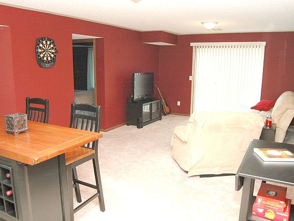 3rd image of 609 Crane Creek Ln