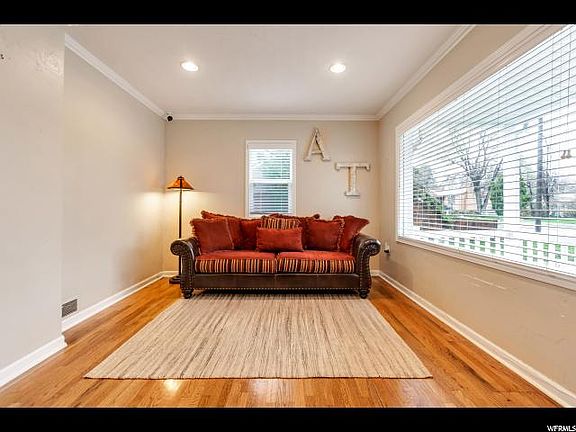 3rd image of 2215 E Atkin Ave