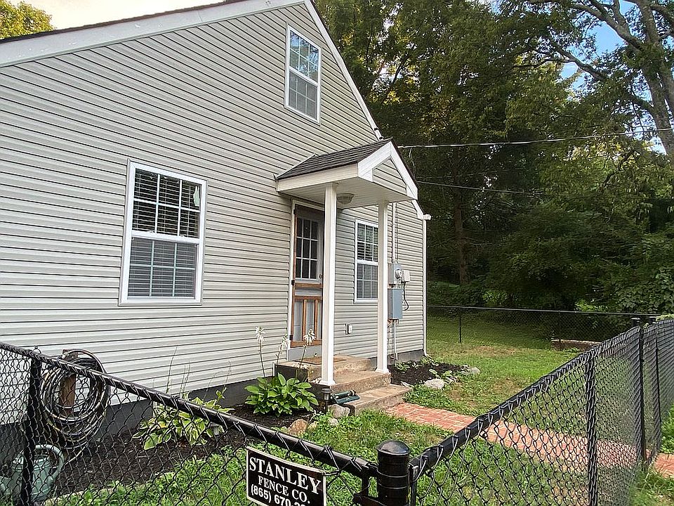 2nd image of 1205 Gibson Ln