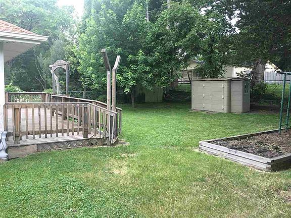 5th image of 4120 Dakota Ln