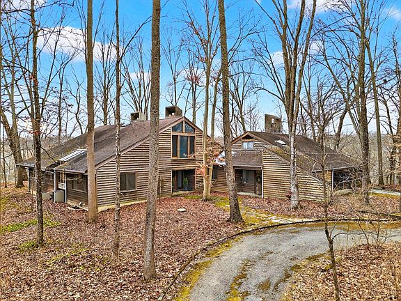 3rd image of 8905 Hopewell Rd