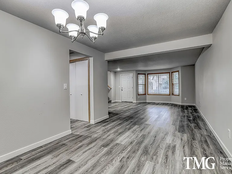 3708 NE 98th St — Photo 7