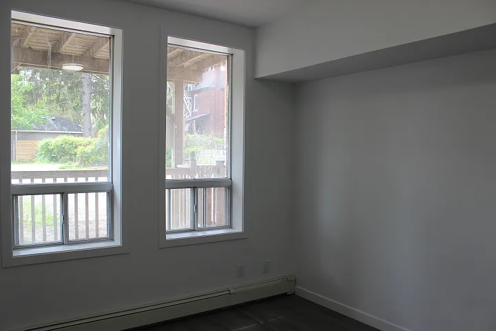 590 Main St E #1A — Photo 14