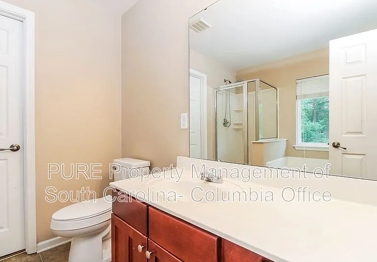 210 Underwood Ct — Photo 6